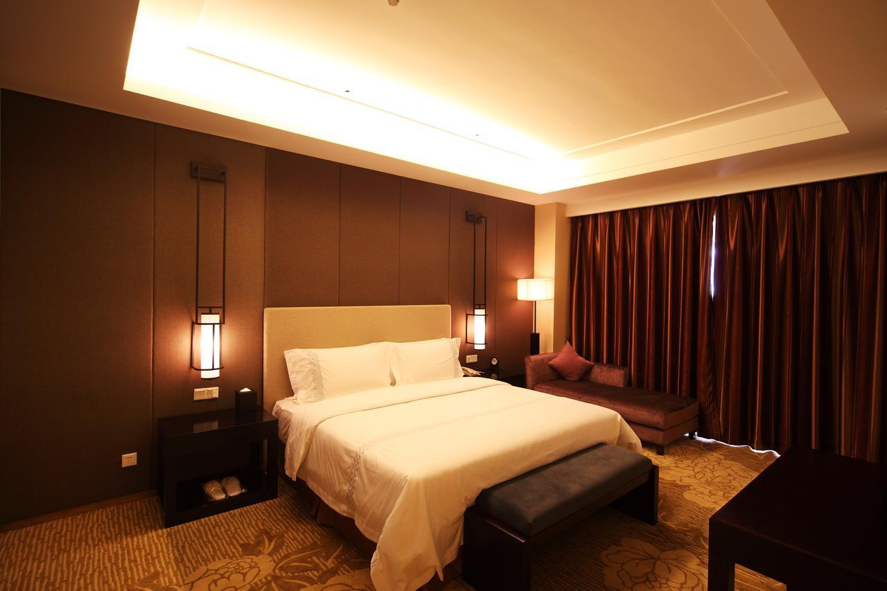 Shenglong Jianguo Hotel Haiyang Haiyang  Экстерьер фото